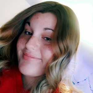 Meet your Posher, Macey